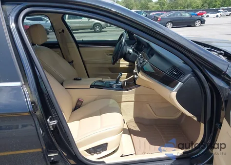 2013 BMW 528I xDrive z USA, uszkodzony, nr VIN WBAXH5C54DDW15982